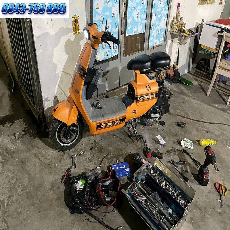 Thay Lop Xe Dien Thoi Trang Vc,k1 Phuong Phu Thuan Quan 7